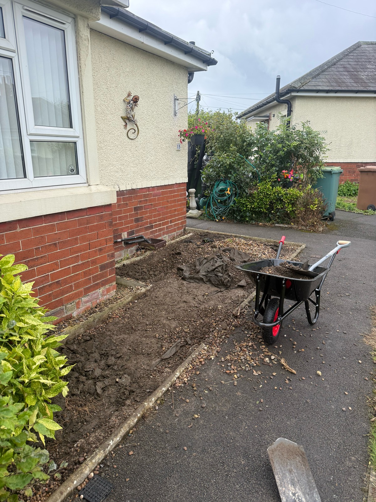 Garden paving — before